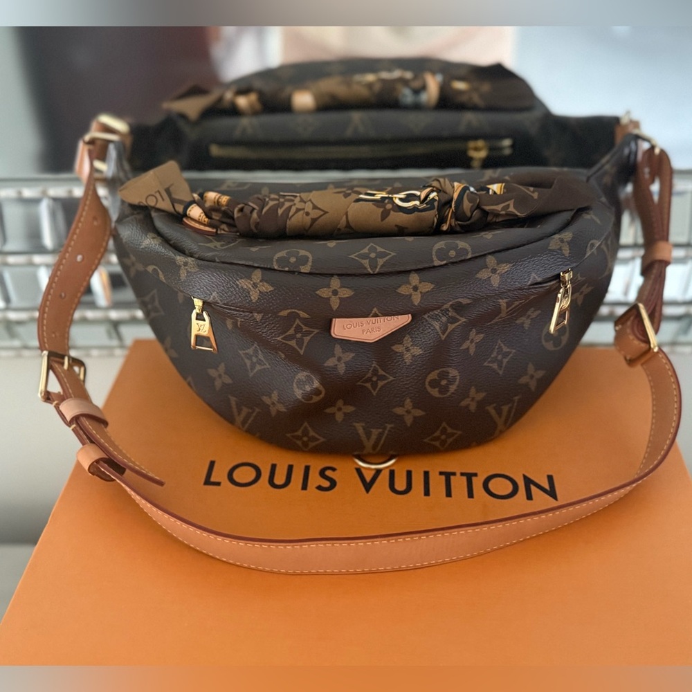 💫SOLD💫Louis Vuitton bumbag
